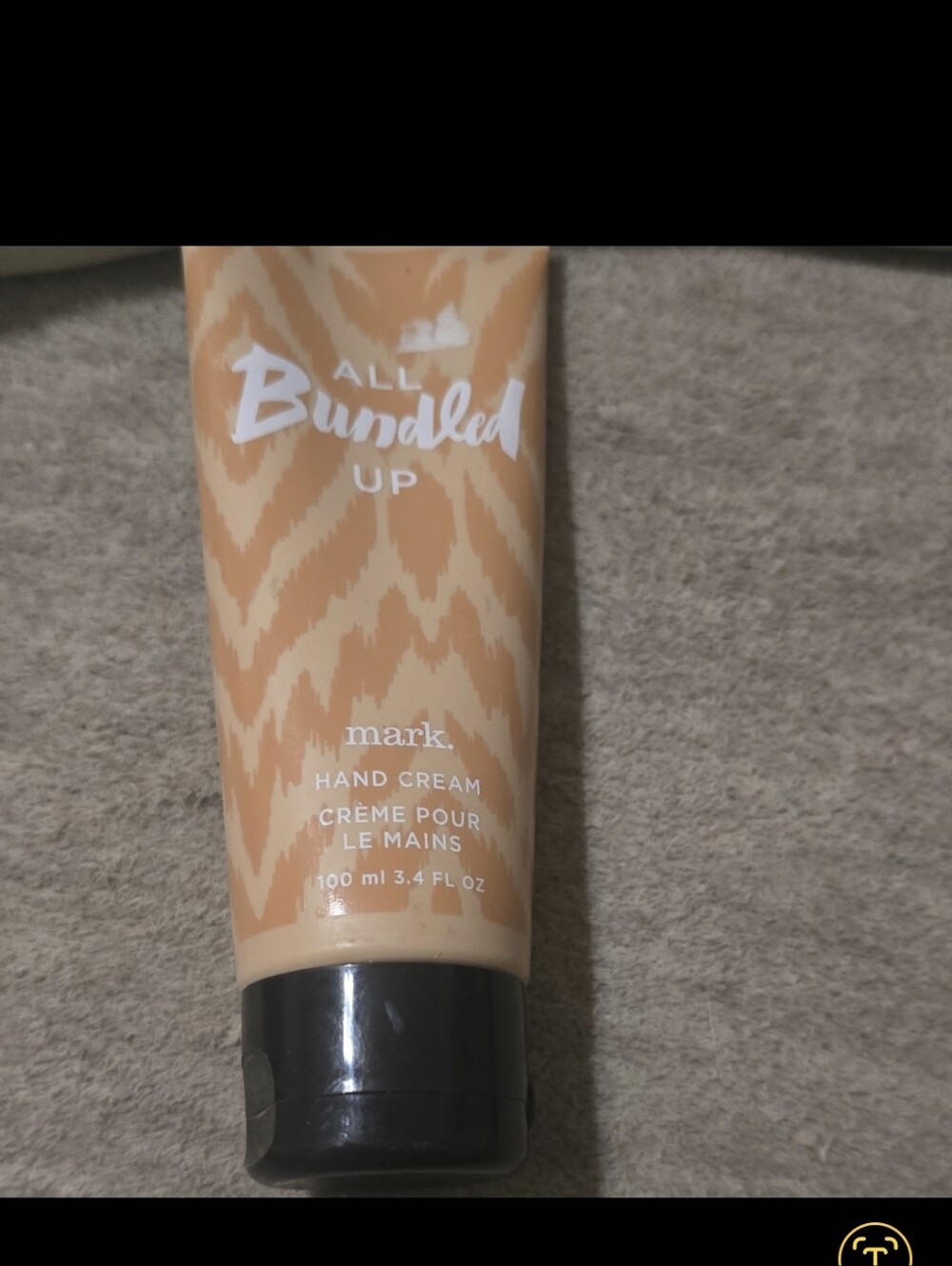 mark. All Bundled Up Hand Cream - Peach